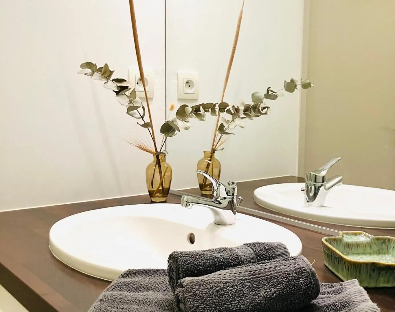 Appartement Vue Magnifique Sur Les Alpilles, Residence Avec Piscine Paradou