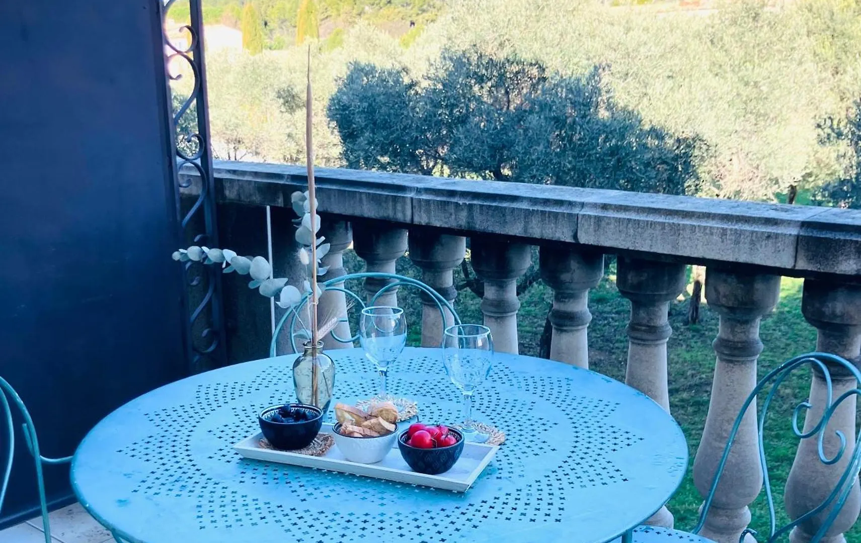 Appartement Vue Magnifique Sur Les Alpilles, Residence Avec Piscine Paradou